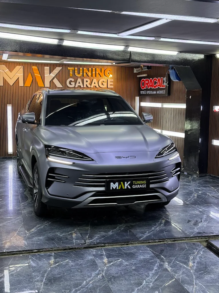 MAK Tuning Garage gümüş araç uygulaması